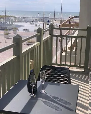 Tantor 1 Zeezicht Διαμέρισμα *