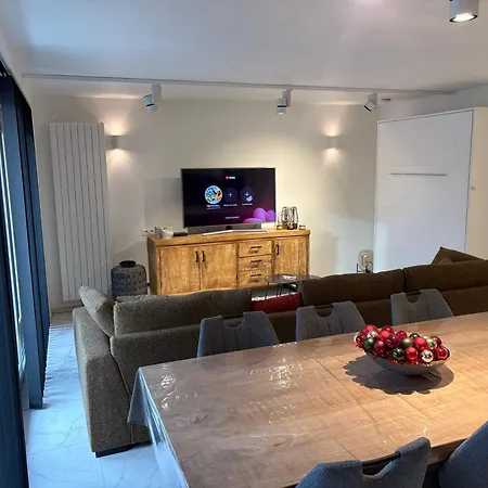 Tantor 1 Zeezicht アパート ニーウポールト